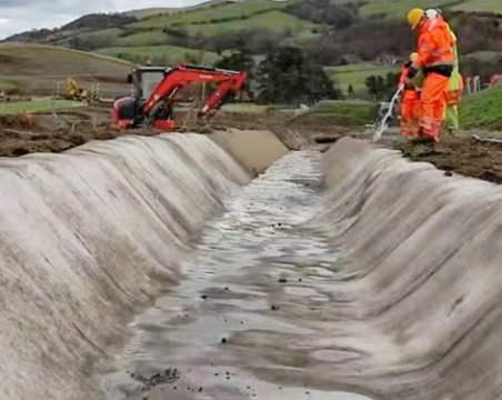 Cement Canvas Used In Canals And Ditches
