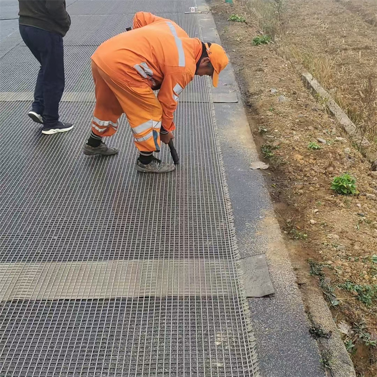 شبكة جيوجرافية من الألياف الزجاجية: حل تقوية عالي القوة للبنية التحتية المتطلبة شبكة جيوجرافية من الألياف الزجاجية: حل تقوية عالي القوة للبنية التحتية المتطلبة