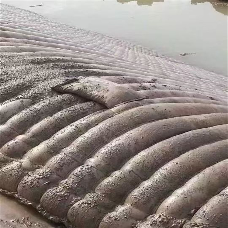 الخرسانة المشكلة بالنسيج