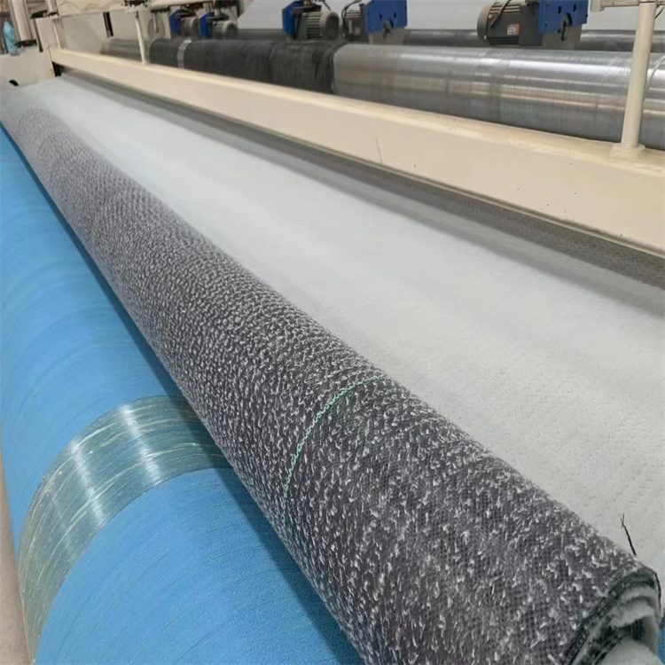 Geosynthetics الطين بطانة