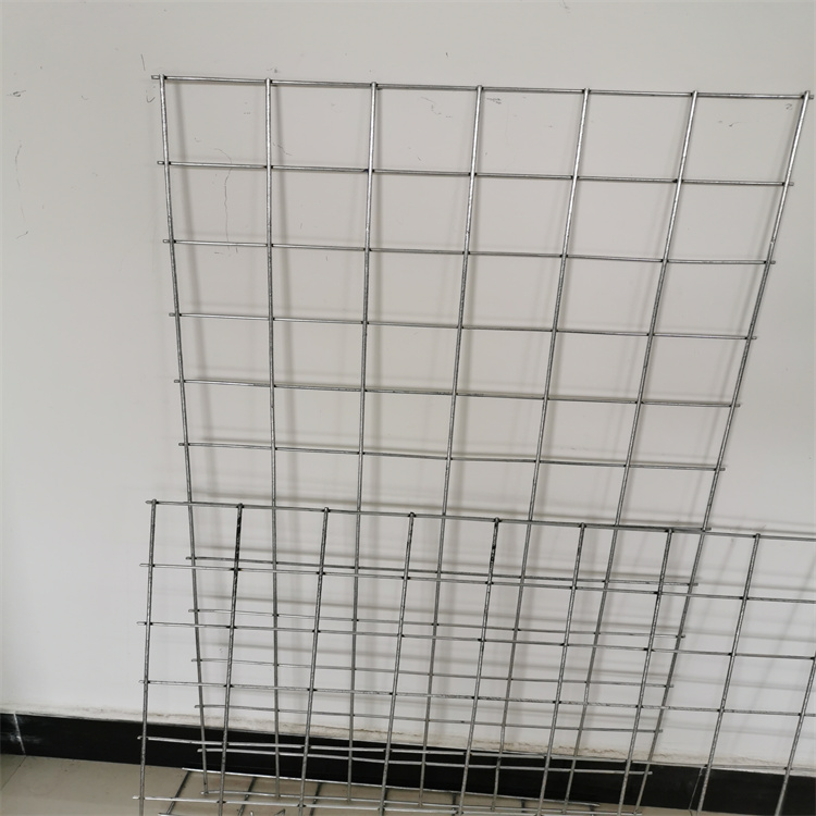 Welded Wire Mesh Fence Welded Wire Mesh Fence
